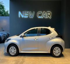 Auto - Toyota yaris 1.5 hybrid 5p. active