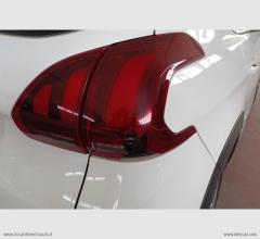 Auto - Peugeot 2008 bluehdi 100 s&s allure - ex taxi