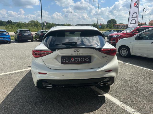 Auto - Infiniti q30 1.5d premium tech