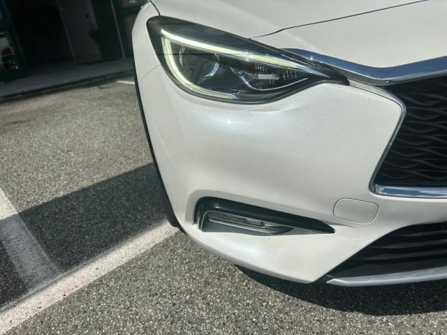 Auto - Infiniti q30 1.5d premium tech