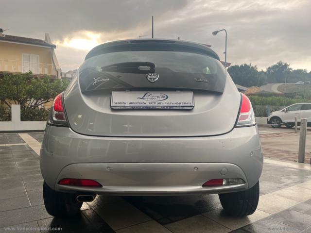 Auto - Lancia ypsilon 1.0 firefly 5p.s&s hyb. eco gold