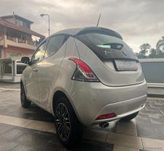 Auto - Lancia ypsilon 1.0 firefly 5p.s&s hyb. eco gold
