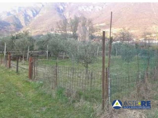 Case - Terreno - frazione di campese