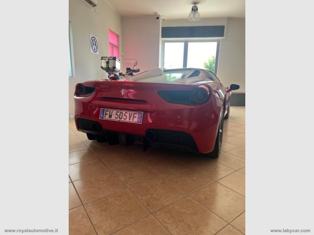 Auto - Ferrari 488 gtb