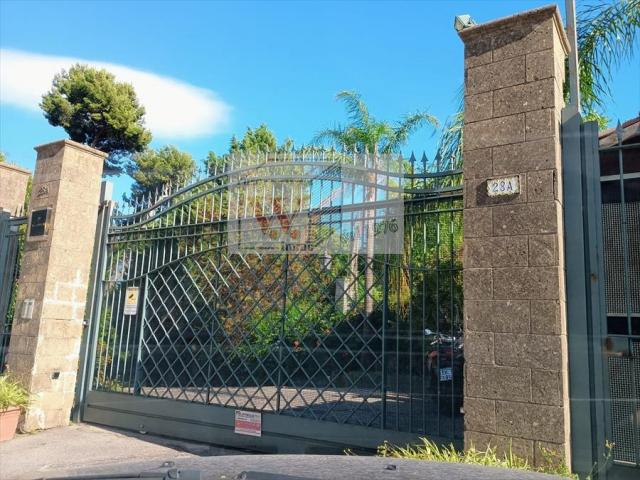 Casa indipendente in vendita a napoli capodimonte
