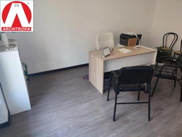 Appartamenti in Vendita - Ufficio in affitto a caltanissetta periferia