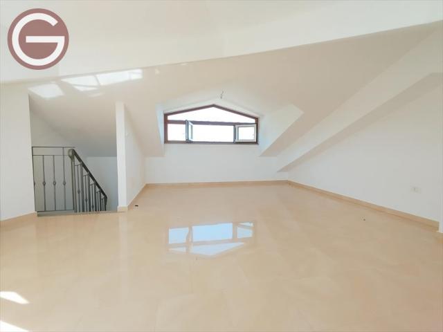 Appartamenti in Vendita - Villa in vendita a taurianova zona semicentrale