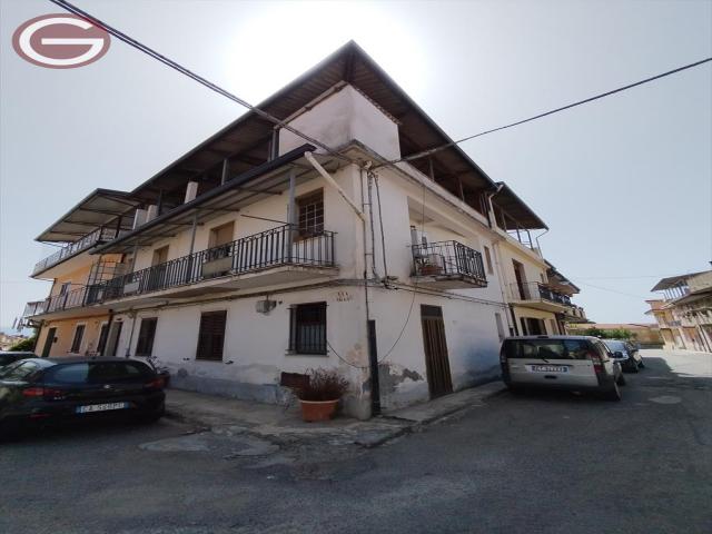 Casa indipendente in vendita a taurianova zona semicentrale