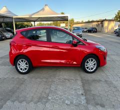 Auto - Ford fiesta 1.5 business