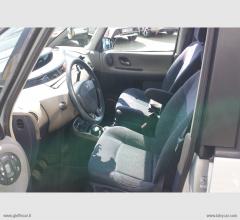 Auto - Renault espace 2.2 16v dci 7 posti motore rotto