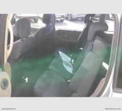 Auto - Renault espace 2.2 16v dci 7 posti motore rotto