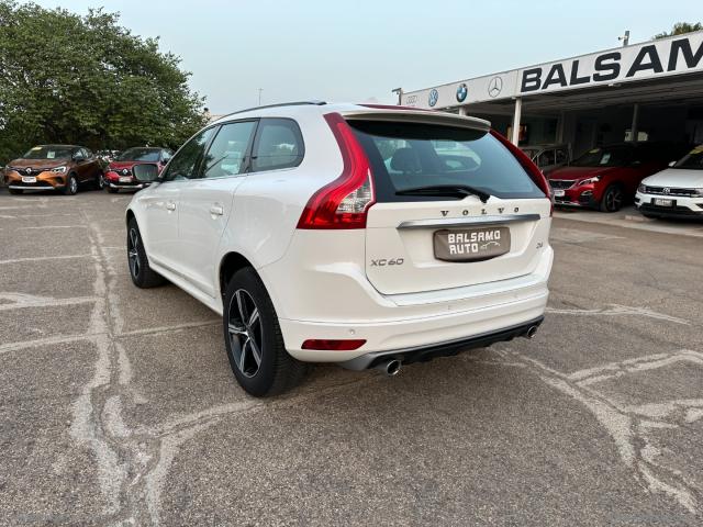 Auto - Volvo xc60 d4 awd r-design momentum