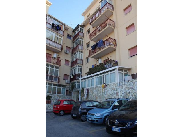 Appartamenti in Vendita - Casteldaccia appartamento zona centro urbano