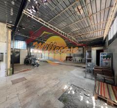 Appartamenti in Vendita - Capannone industriale in vendita a siracusa epipoli