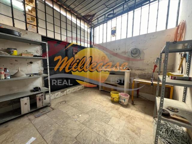 Appartamenti in Vendita - Capannone industriale in vendita a siracusa epipoli