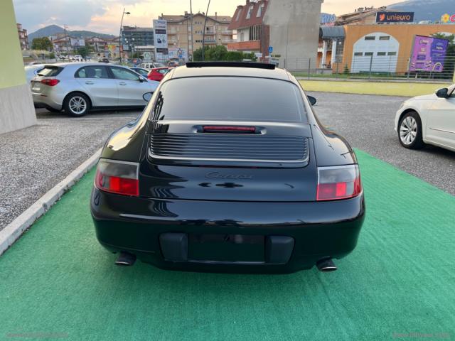 Auto - Porsche 911 carrera coupé