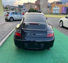 Auto - Porsche 911 carrera coupé