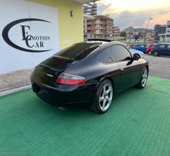 Auto - Porsche 911 carrera coupé