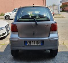 Auto - Toyota yaris 1.0 16v 3p.