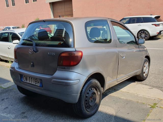 Auto - Toyota yaris 1.0 16v 3p.
