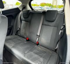 Auto - Ford fiesta+ 1.4 3p. bz.- gpl