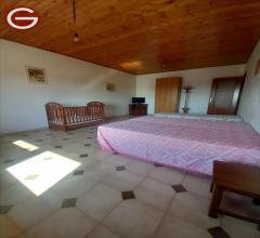 Appartamenti in Vendita - Appartamento in vendita a cinquefrondi zona semicentrale