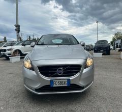Volvo v40 d2 momentum