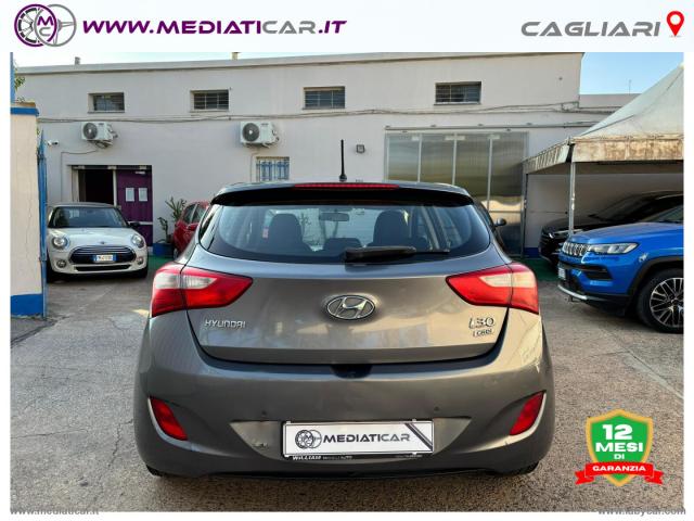 Auto - Hyundai i30 1.6 crdi 128 cv 5p. style