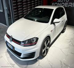 Auto - Volkswagen golf gti automatica