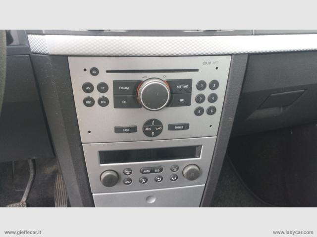 Auto - Opel meriva 1.6 ecotec cosmo