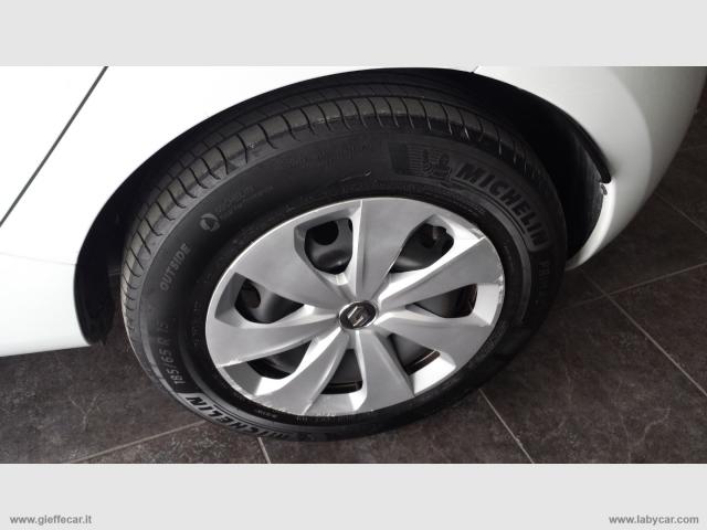 Auto - Renault zoe zen r135