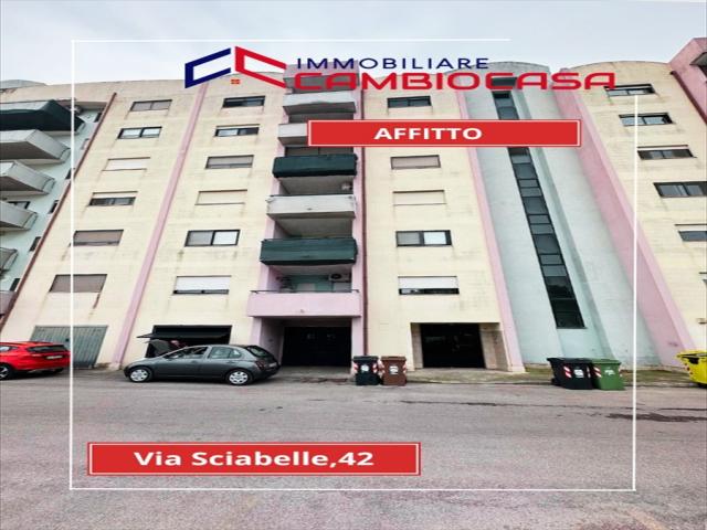 Appartamenti in Vendita - Appartamento in affitto a taranto lama