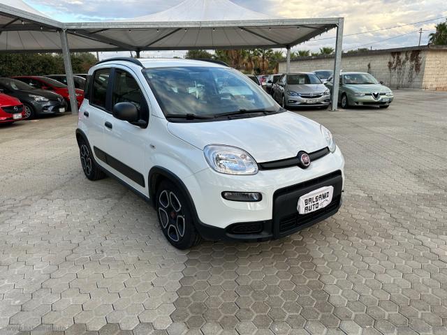 Auto - Fiat panda 1.0 firefly s&s hybrid