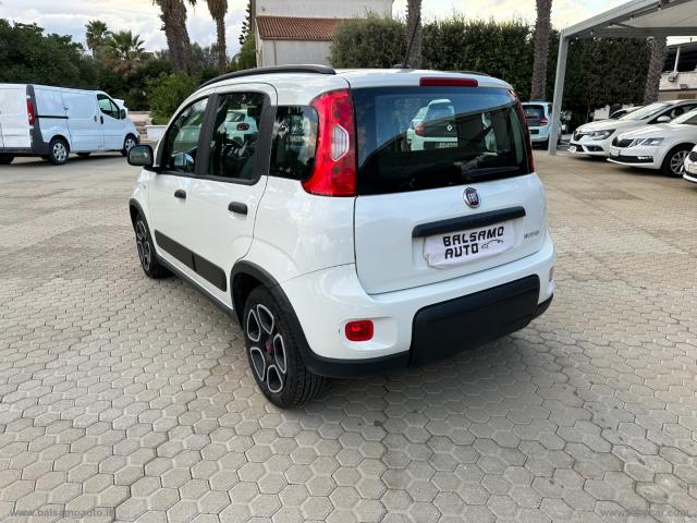 Auto - Fiat panda 1.0 firefly s&s hybrid