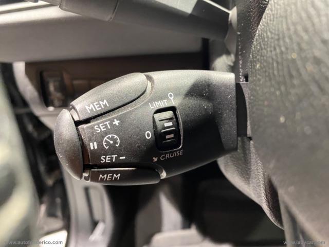 Auto - Peugeot 308 1.6 automatica