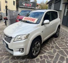 Auto - Toyota rav4 crossover 2.2 d-cat a/t 150 cv lux.