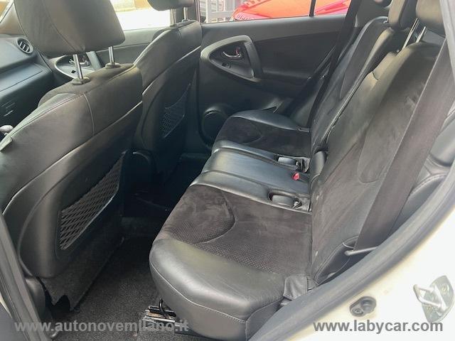 Auto - Toyota rav4 crossover 2.2 d-cat a/t 150 cv lux.