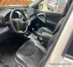 Auto - Toyota rav4 crossover 2.2 d-cat a/t 150 cv lux.
