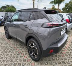 Auto - Peugeot 2008 bluehdi 130 s&s eat8 gt