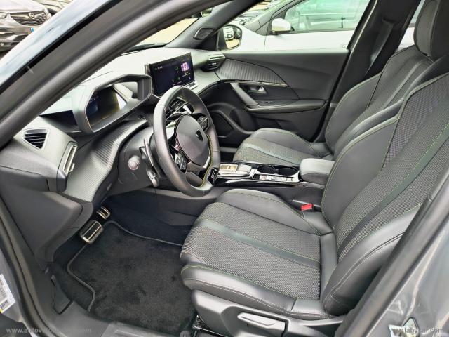 Auto - Peugeot 2008 bluehdi 130 s&s eat8 gt