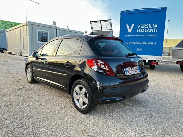Auto - Peugeot 207 1.4 vti 95 cv problema motore