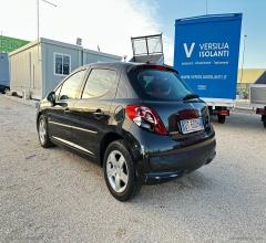 Auto - Peugeot 207 1.4 vti 95 cv problema motore