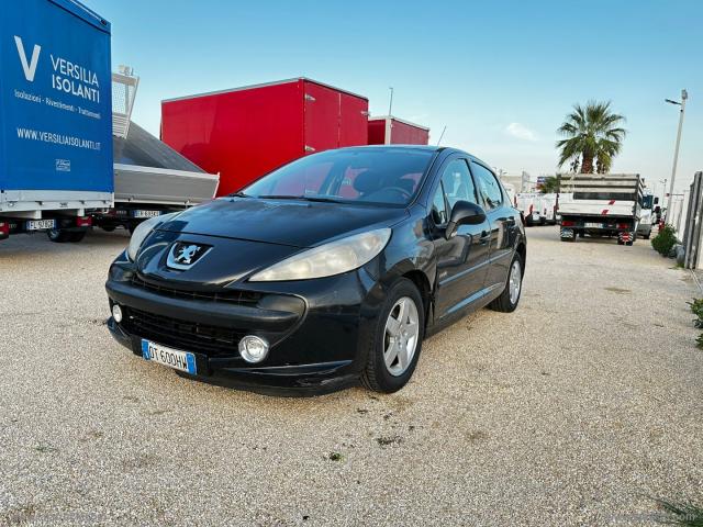 Auto - Peugeot 207 1.4 vti 95 cv problema motore