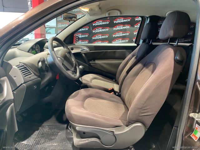 Auto - Lancia ypsilon 1.4 argento gpl