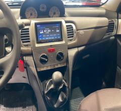 Auto - Lancia ypsilon 1.4 argento gpl