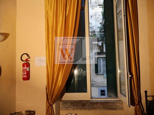 Appartamenti in Vendita - Appartamento in vendita a napoli centro storico