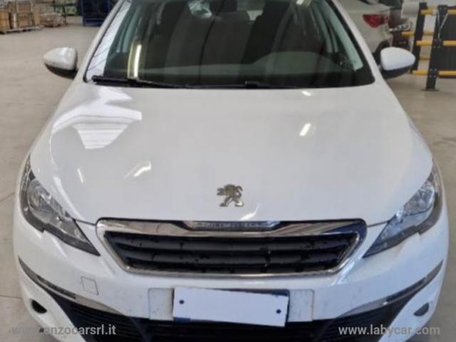 Auto - Peugeot 308 bluehdi 130 s&s eat8 business