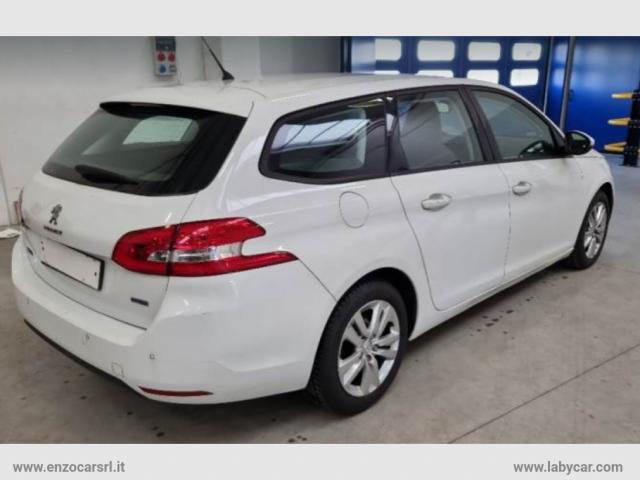 Auto - Peugeot 308 bluehdi 130 s&s eat8 business