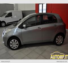 Auto - Toyota yaris 1.4 d-4d 5p. m-mt sol