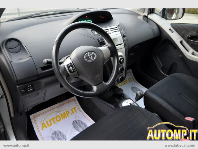 Auto - Toyota yaris 1.4 d-4d 5p. m-mt sol